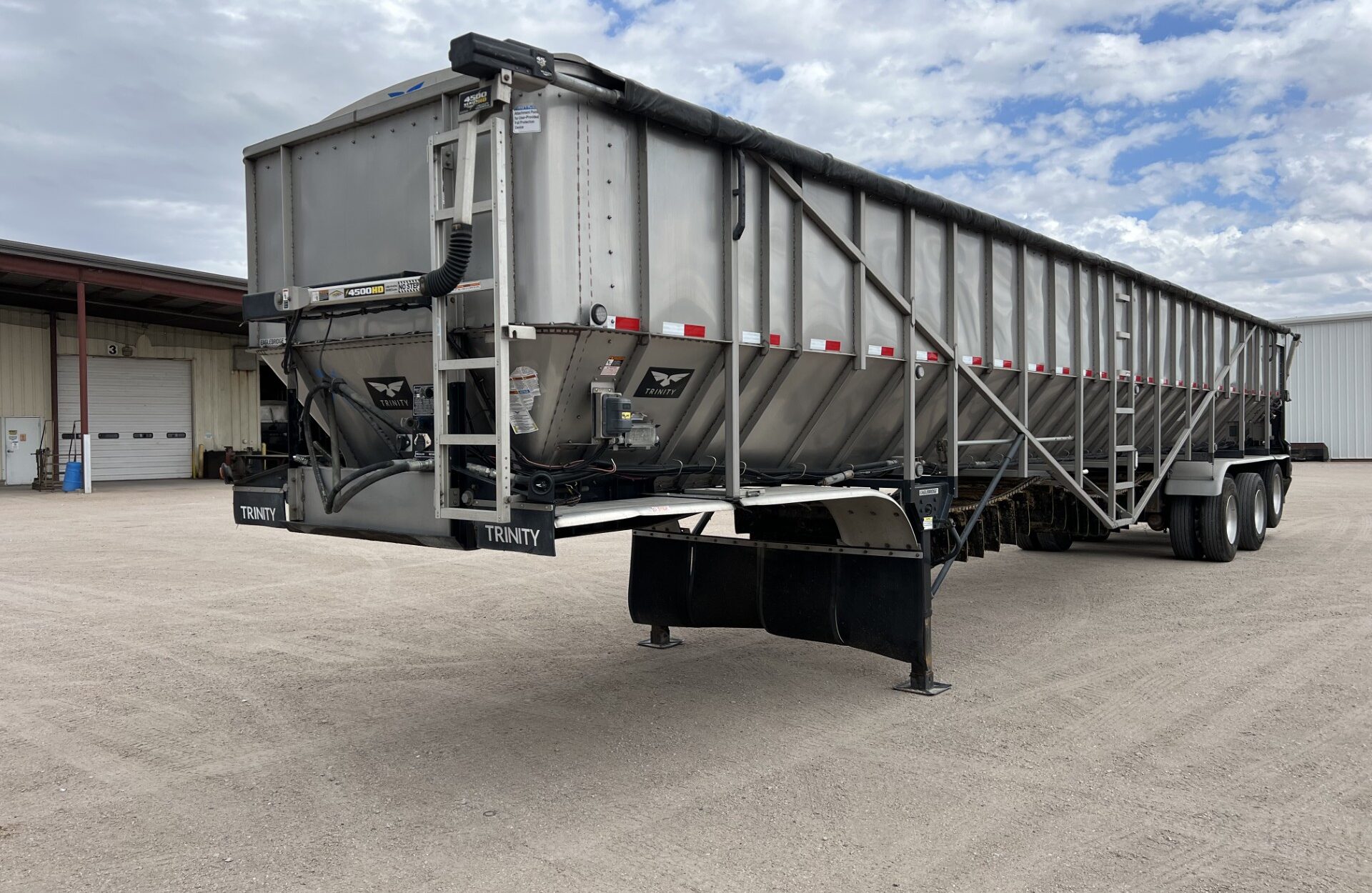 2023 Trinity Live Bottom